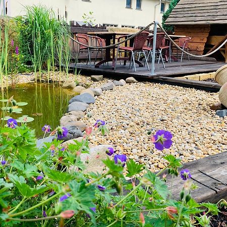 Restaurant Und Pension Zur Puppenstube Штольпен Экстерьер фото